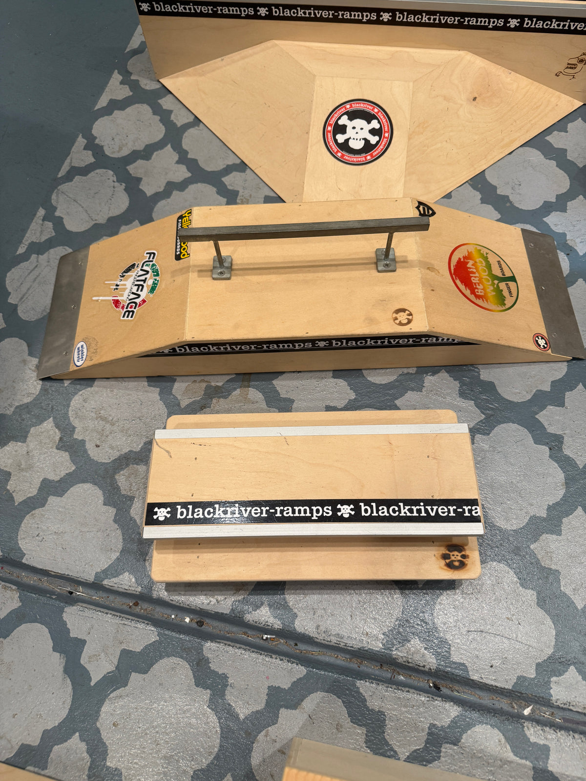 Blackriver Ramps Fingerboard Skatepark Lot Wood Ramps Rails Quarter Pipe Obstacles