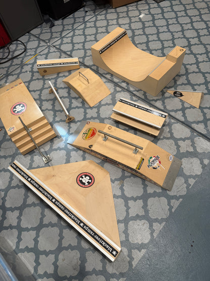 Blackriver Ramps Fingerboard Skatepark Lot Wood Ramps Rails Quarter Pipe Obstacles
